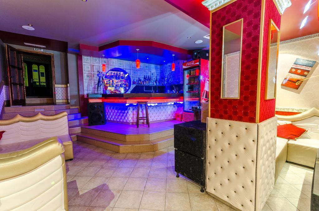 Hotel Cosmos Asenovgrad Exterior foto