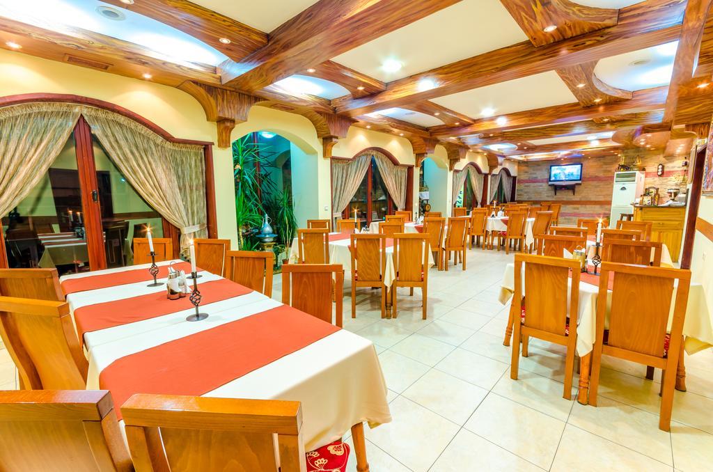 Hotel Cosmos Asenovgrad Exterior foto